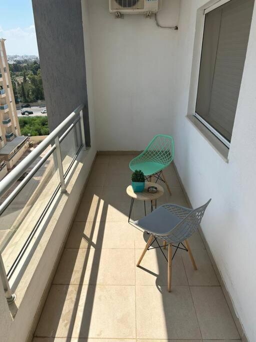 Cosy Et Spacieux, Avec Balcon Ariana Ngoại thất bức ảnh